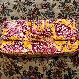 🆕 Knot Just A Clutch Bali Gold